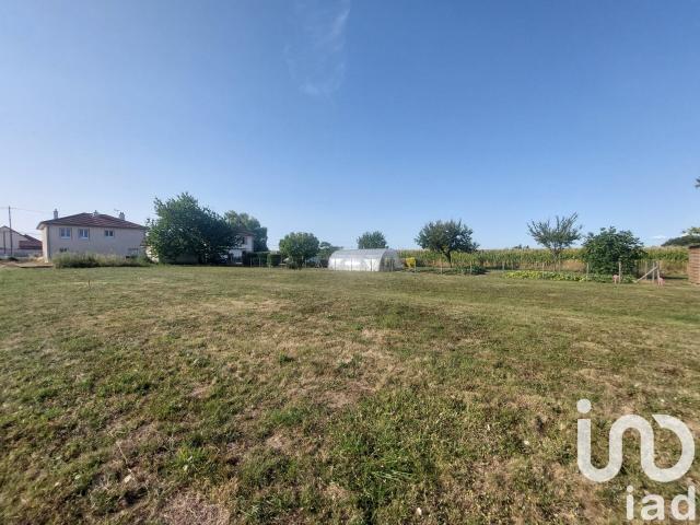 Terrain 920 m²
