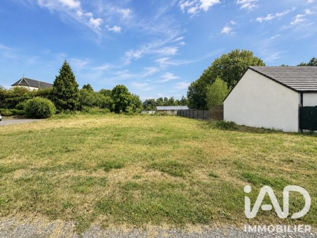 Terrain 921 m²