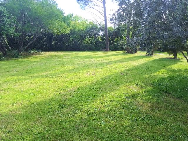 Terrains à bâtir de 550 m² à Sablons