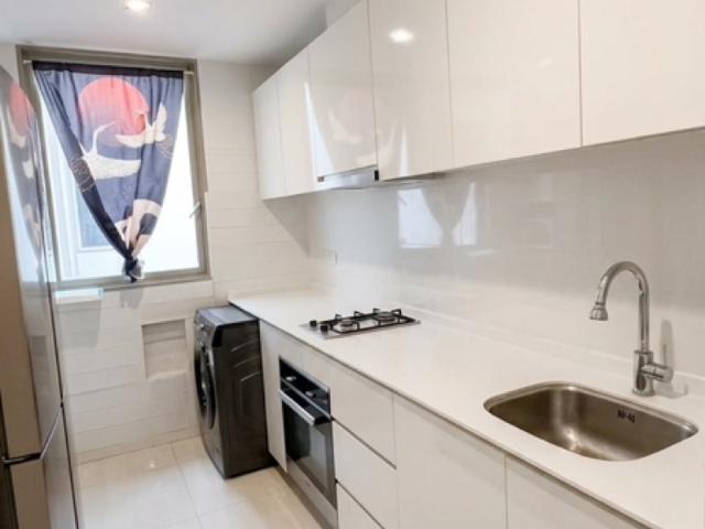 Terrasse Condominium For Sale, $830,000, 1 Bed 1 Bath 538 sqft $1,543.00 psf