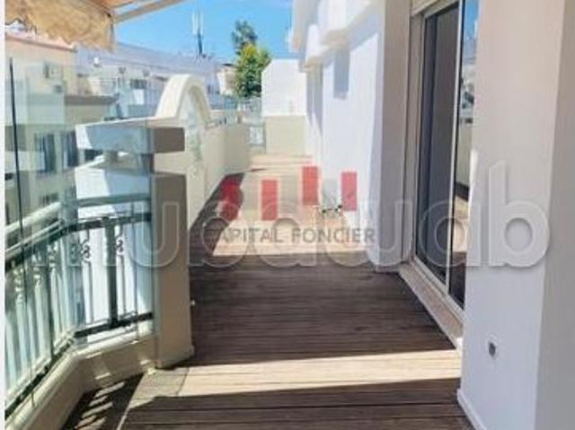 Terrasse dernier etage racine