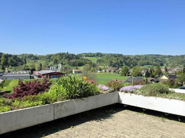 Terrassenwohnung an sonniger, ruhiger Lage und wunderbarer Aussicht