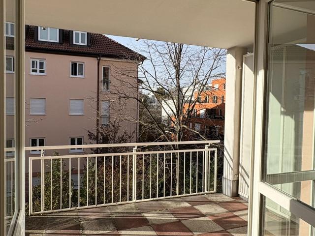 Terrassen 2 Zimmer Wohnung, zentral aber ruhig mit Wohlfühlcharakter in Laim