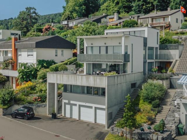 Terrassen Haus an bester Lage mit herrlicher Weitsicht bis in die Alpen