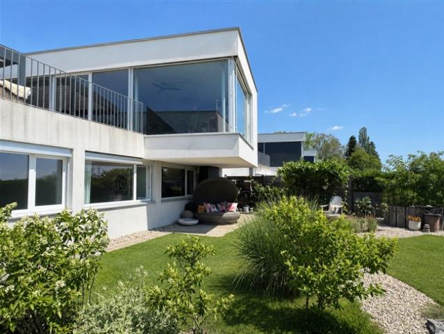 Terrassenhaus mit Panoramasicht