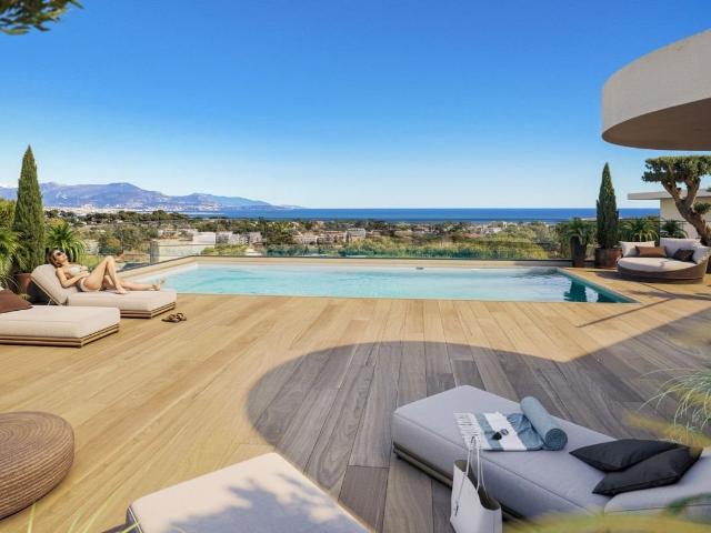 Terrasse au soleil couchant, vue mer — Antibes, Les Terriers 105m² Antibes