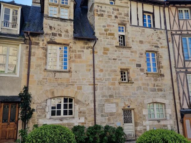 Terrasson Lavilledieu Vente Immeuble 24