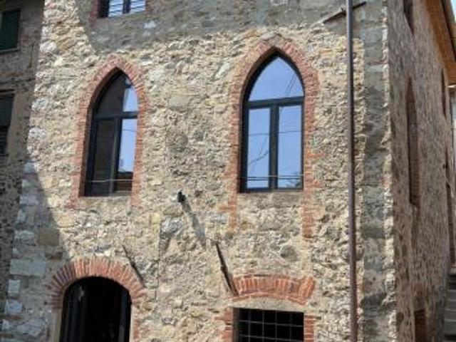 Terratetto in vendita a Valdottavo Borgo a Mozzano 120 mq Rif: 1397150