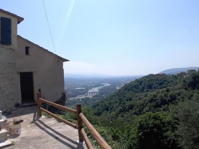 Terratetto in vendita a Vezzano Ligure