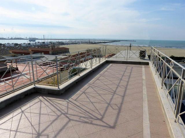 Terratetto in vendita a Viareggio