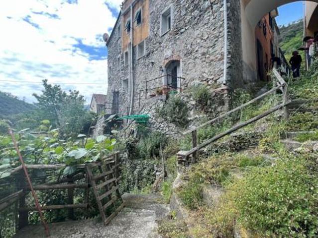 Terratetto in vendita a Albisola Superiore