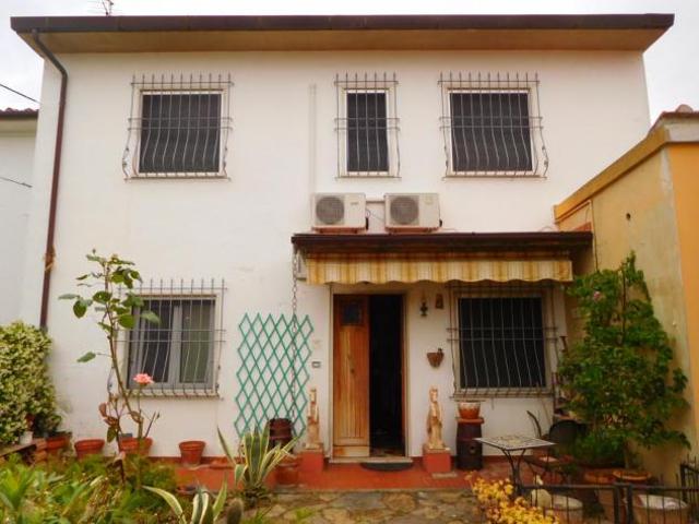 Terratetto in vendita a Asciano San Giuliano Terme 158 mq Rif: 1398636