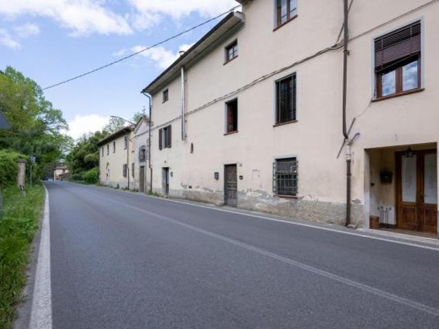 Terratetto in vendita a Buti 291 mq Rif: 1420352