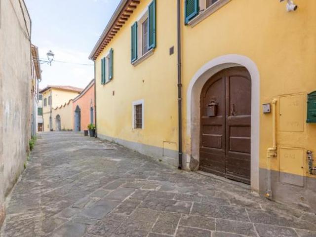 Terratetto in vendita a Buti 345 mq Rif: 1409172
