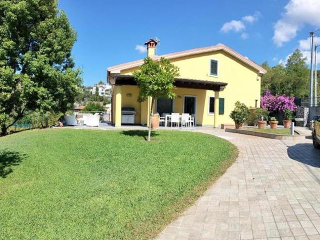 Terratetto in vendita a Castelnuovo Magra