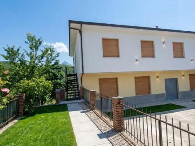 Terratetto in vendita a Casola in Lunigiana 168 mq Rif: 1423406