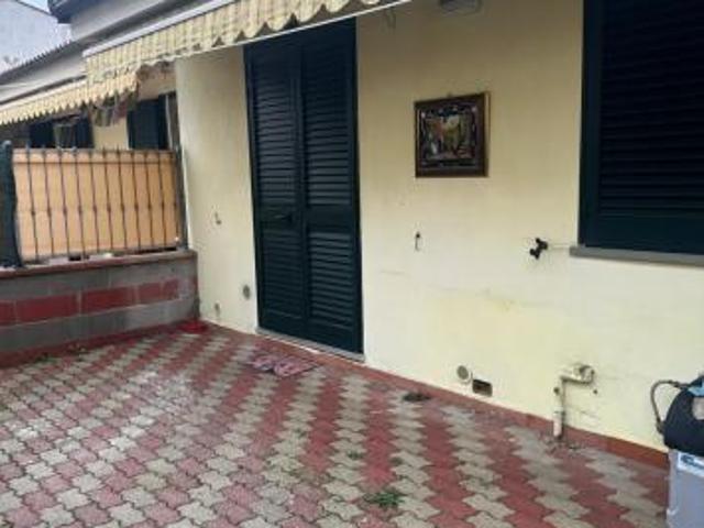 Terratetto in vendita a Guasticce Collesalvetti 50 mq Rif: 1390165