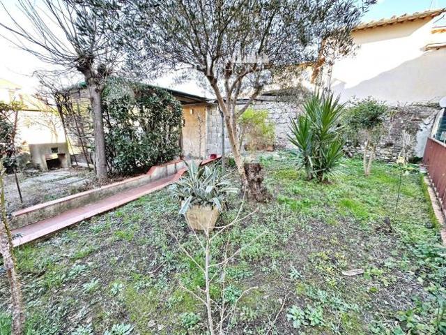Terratetto in vendita a Peretola Firenze 105 mq Rif: 1302393