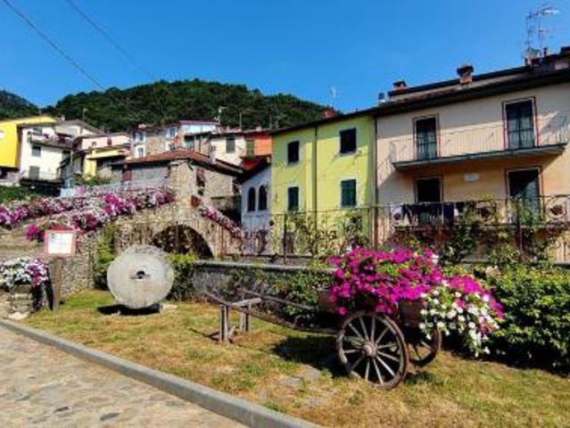 Terratetto in vendita a Pignone 209 mq Rif: 1409223