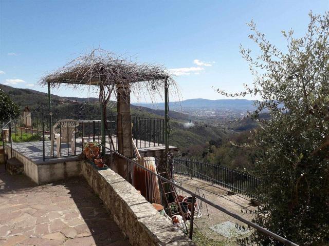Terratetto in vendita a Pistoia