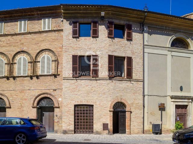 Terratetto in vendita a Recanati 255m² Recanati