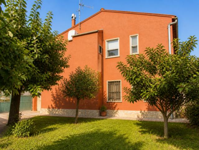 Terratetto in vendita a San Martino a Ulmiano San Giuliano Terme 220 mq Rif: 1413501