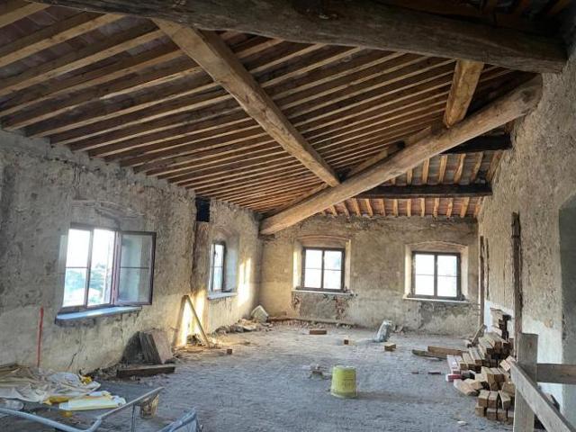 Terratetto in vendita a San Quirico di Moriano Lucca 200 mq Rif: 1383993