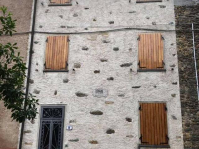 TERRATETTO in VENDITA a SERAVEZZA Basati di 5 vani