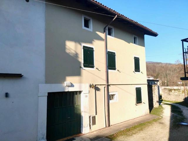 Terratetto plurifamiliare in vendita a Travesio