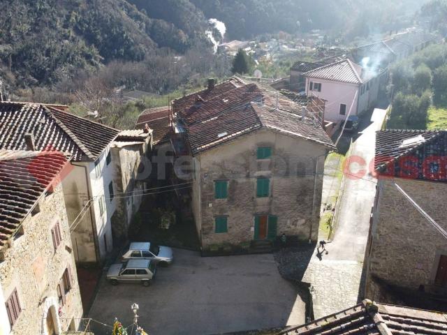 Terratetto plurifamiliare in vendita a Villa Basilica