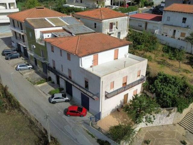 Terratetto plurifamiliare in vendita a Alcamo