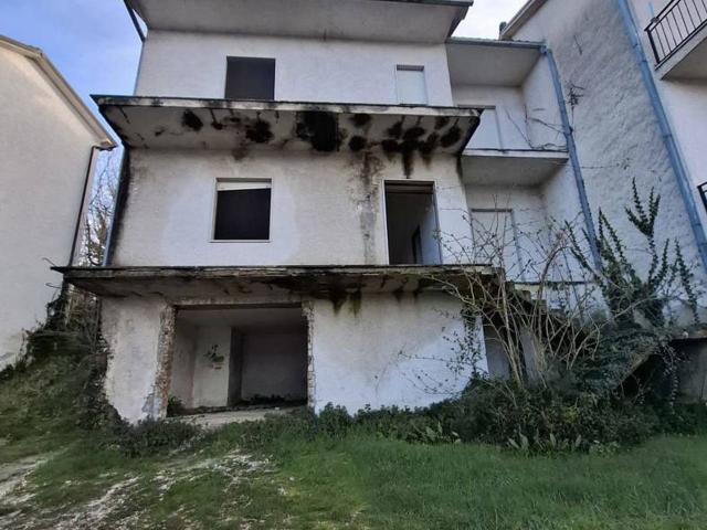 Terratetto plurifamiliare in vendita a Arpino
