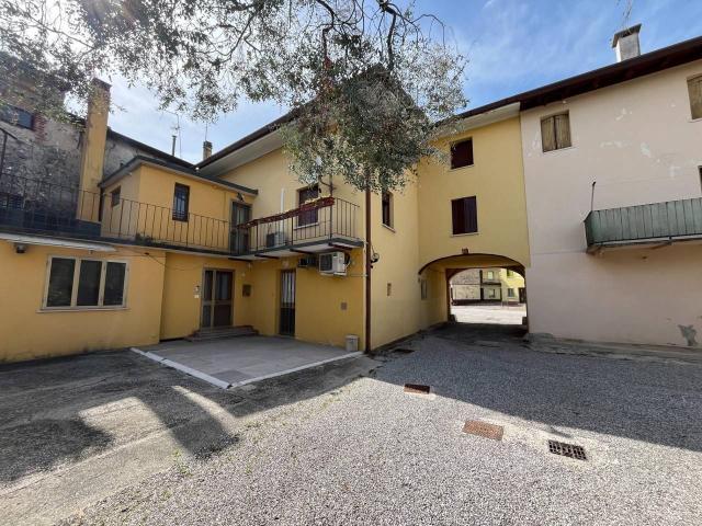 Terratetto plurifamiliare in vendita a Campoformido