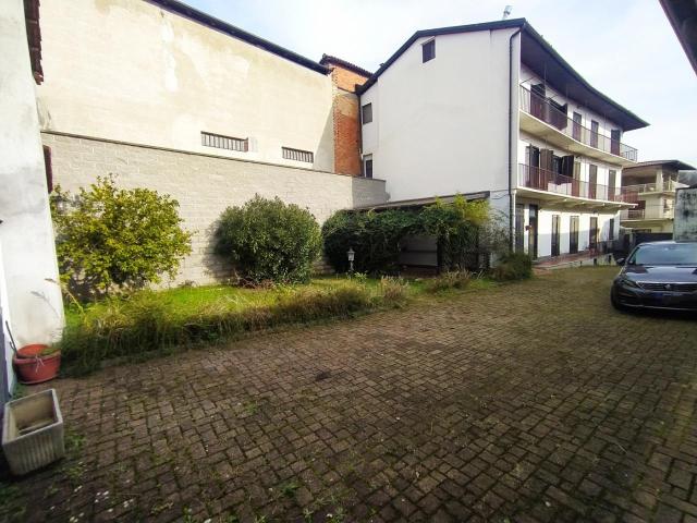 Terratetto plurifamiliare in vendita a Cuceglio