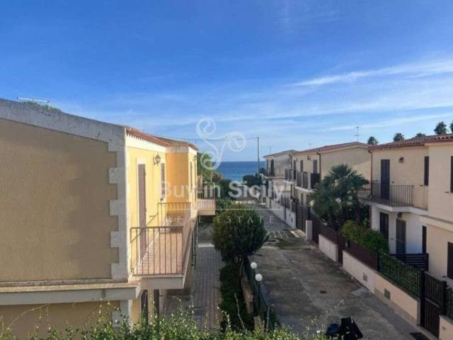 Terratetto plurifamiliare in vendita a Noto