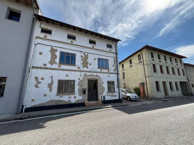 Terratetto plurifamiliare in vendita a Porpetto
