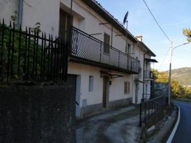 Terratetto Rogliano. Rif.: 33835