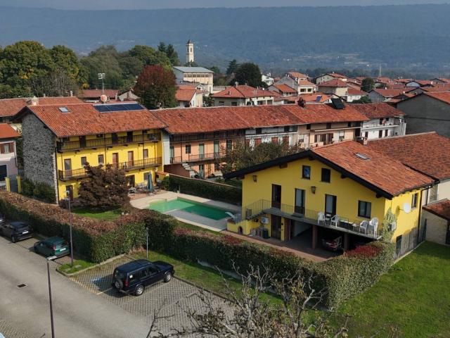 Terratetto Terracielo in vendita a Cascinette d'Ivrea 388m² Cascinette d'Ivrea