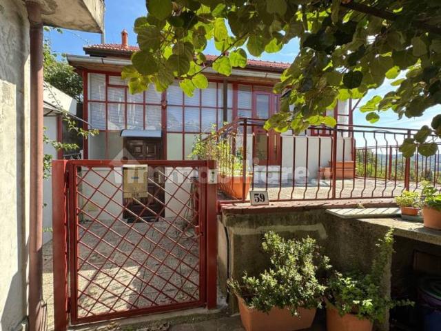 Terratetto unifamiliare via Bezzecca 59, Bobbiate Schiranna, Varese