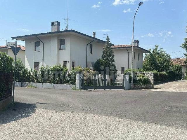 Terratetto unifamiliare via Monte Pelmo, Centro, Thiene