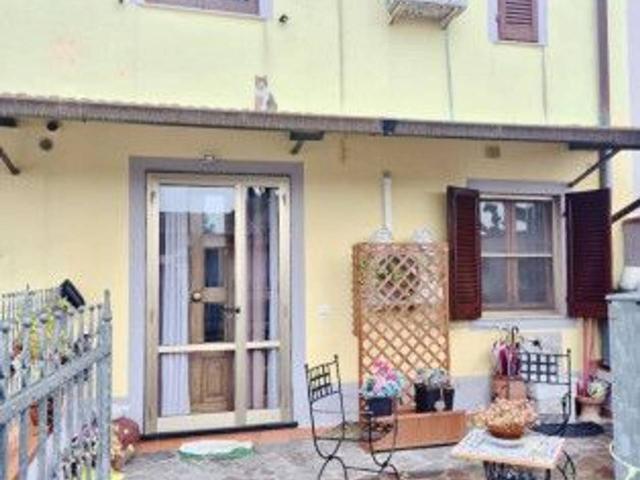 Terratetto unifamiliare in vendita a Cascina