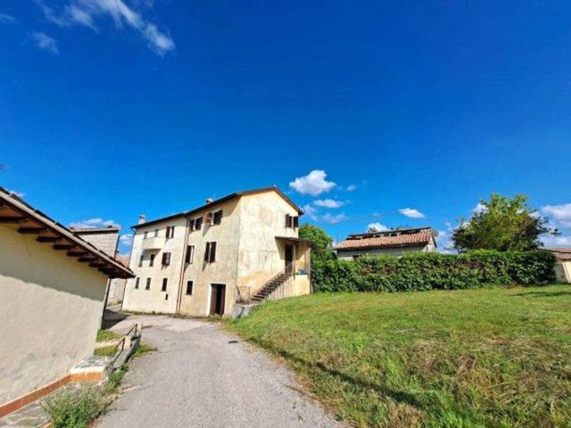 Terratetto unifamiliare in vendita a Foligno