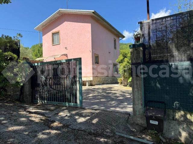 Terratetto unifamiliare in vendita a Forli' Del Sannio