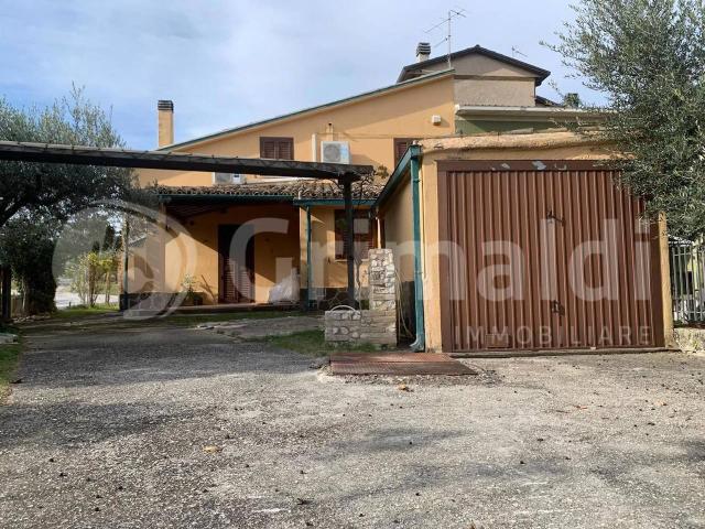 Terratetto unifamiliare in vendita a Montefalco
