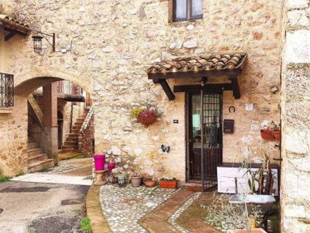 Terratetto unifamiliare in vendita a Spoleto