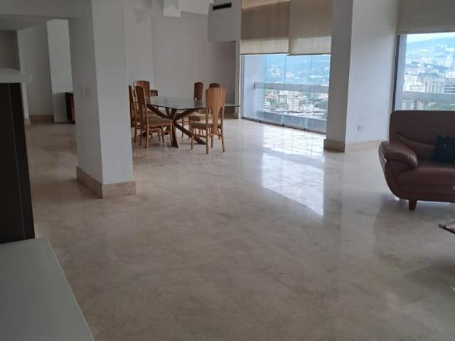 Terrazas de Sebucan 550M2 PH duplex