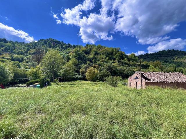Terreno, Mura