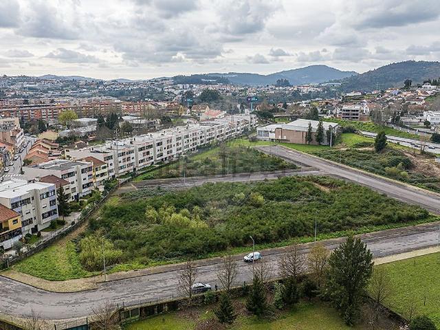 Terreno, Maximinos Sé Cividade