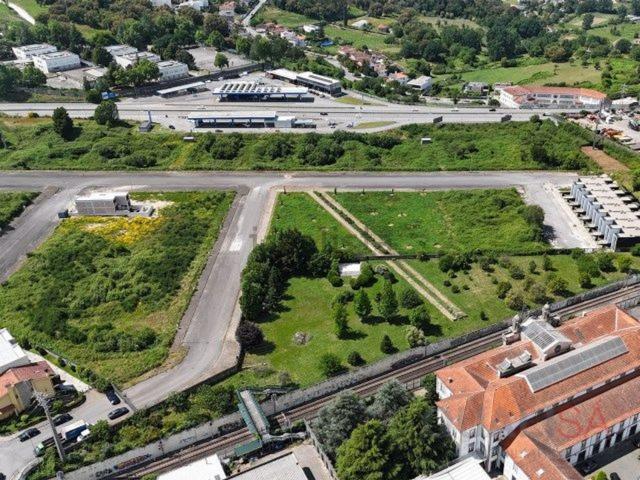 Terreno, Maximinos Sé Cividade