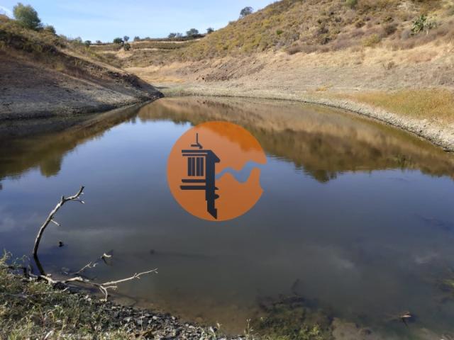 TERRENO MISTO COM 1.200 M2 ÁREA URBANA E 12.7 HECTARES DE TERRENO COM LAGO PRIVADO EM BOTELHAS CASTRO MARIM